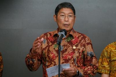 Geger OJK! Inarno Djajadi Mundur, Ini Profilnya!