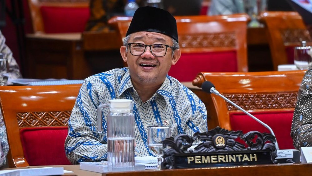 AI Canggih, Guru Tak Terganti! Ini Kata Mendikdasmen