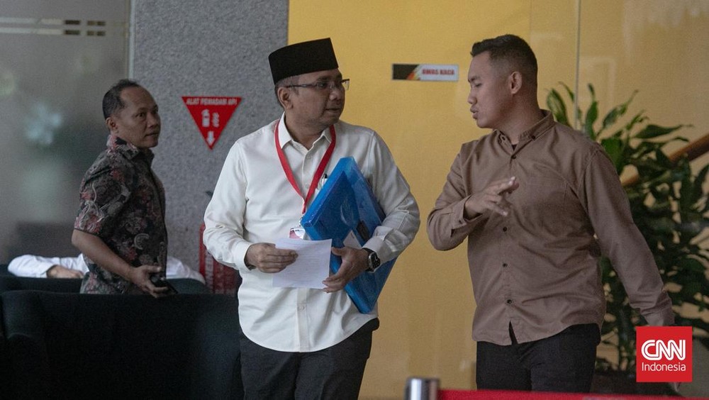 Eks Menag Yaqut Tersangka Korupsi Haji: DPR Bereaksi!
