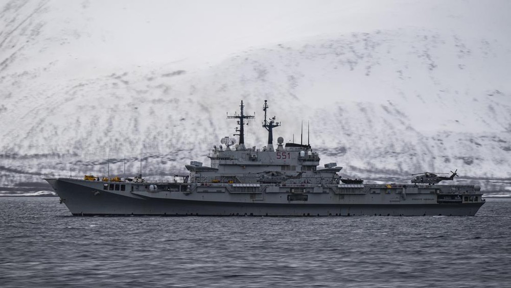 Kapal Induk Raksasa Italia Segera Perkuat TNI AL?
