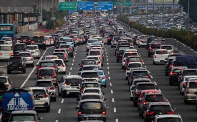 Lebaran 2026: Jutaan Pemudik Siap Bergerak, Kemenhub Siaga Penuh!