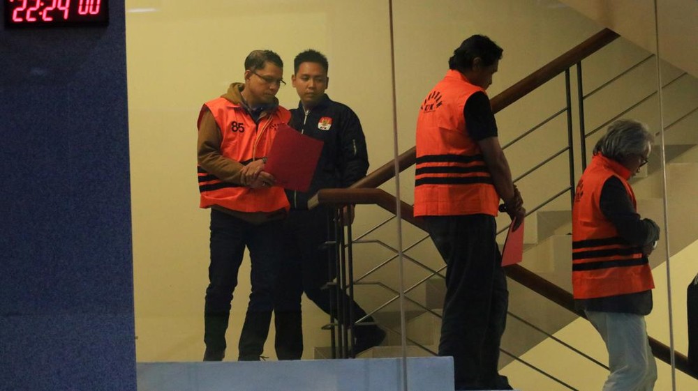 Korupsi Bea Cukai: KPK Endus Jaringan Berjenjang, Siapa Dalangnya?