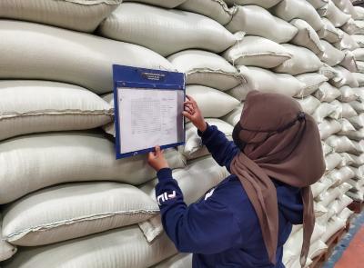Jamin Harga Terjangkau! Bulog Gelontorkan 828 Ribu Ton Beras SPHP!