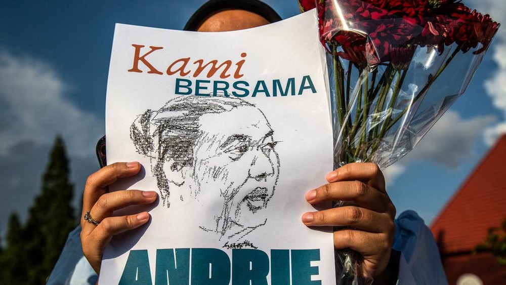 Geger! Motif Teror Andrie Yunus Masih Misteri 3 Pekan! 1 Geger! Motif Teror Andrie Yunus Masih Misteri 3 Pekan!