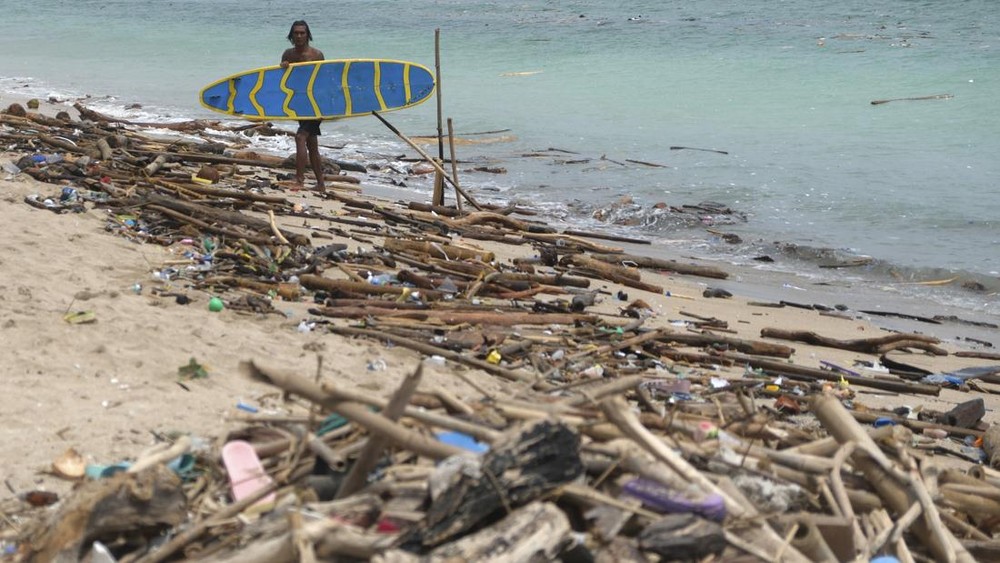 Miris! 40% Sampah Daratan Indonesia Masih Cemari Laut