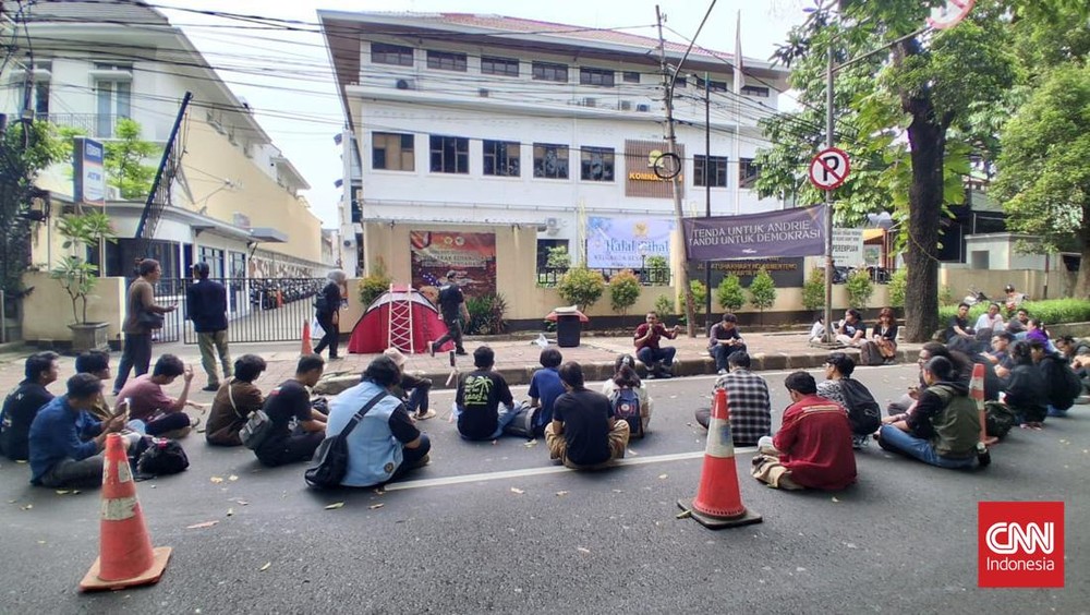 Keadilan Andrie Terancam? Mahasiswa Dirikan Tenda di Komnas HAM!
