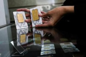 Emas Antam Melejit Rp30.000! Cek Harga Fantastisnya Sekarang!