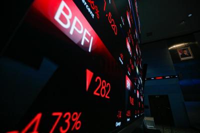 IHSG Terjun Bebas di Awal Sesi, Sektor Ini Paling Babak Belur!