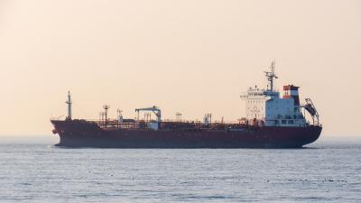 Terungkap! Gaji Fantastis Nahkoda Tanker Indonesia