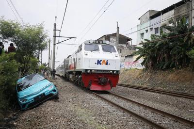 14 Tewas! Menhub 'Gedor' Taksi Green SM Pasca Tabrakan Maut!