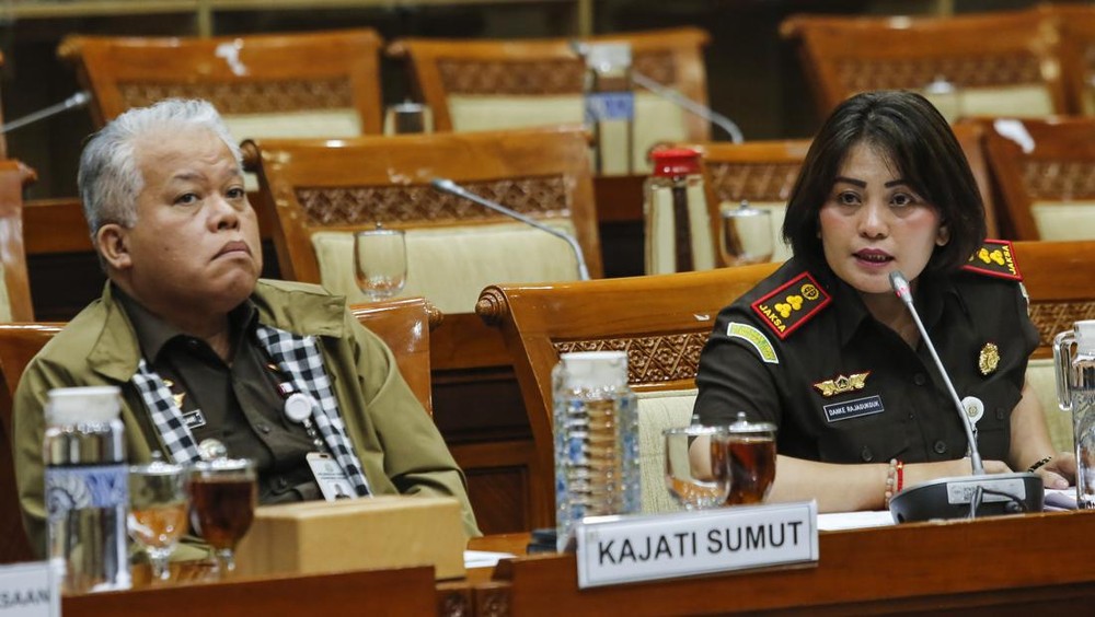Skandal Video Desa Karo: Kajati Sumut Minta Maaf! 1 Skandal Video Desa Karo: Kajati Sumut Minta Maaf!