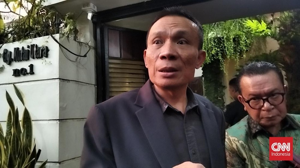 Rismon Sianipar Ungkap Dalang Isu JK Danai Ijazah Jokowi!