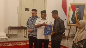Air Mata Haru Ahli Waris Guru Korban KA Bekasi, Terima Rp283 Juta!