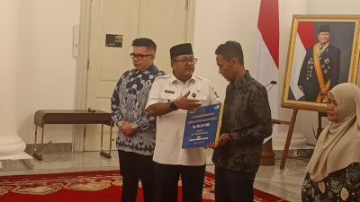 Air Mata Haru Ahli Waris Guru Korban KA Bekasi, Terima Rp283 Juta!