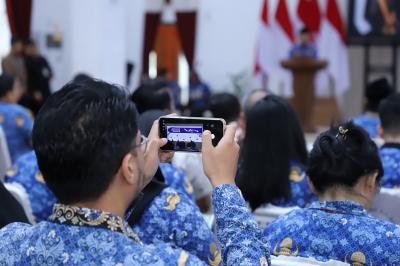 Waspada! Sektor Ini Tak Kenal WFH Jumat, Cek Sekarang!