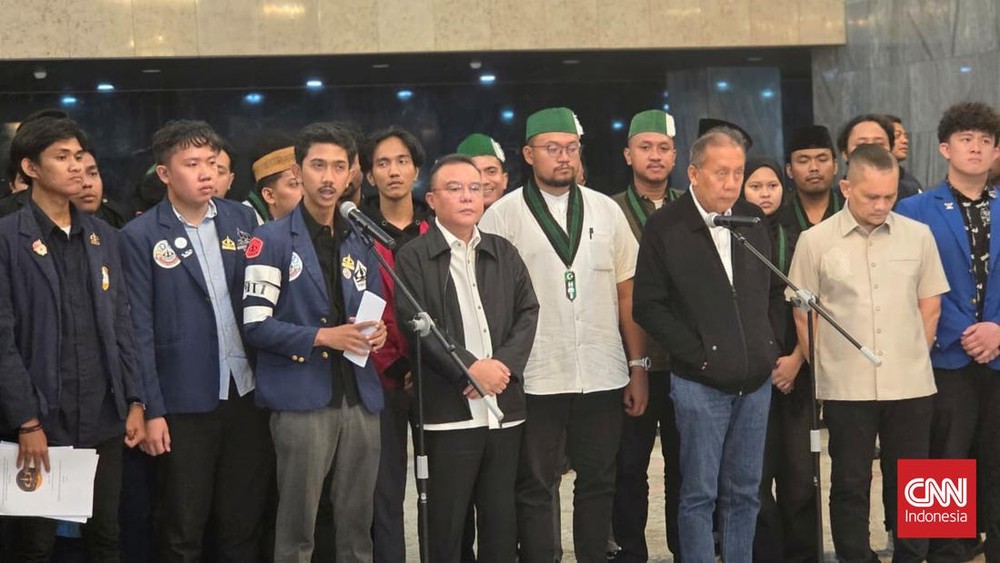 Peringatan Mahasiswa ke DPR: Isu Perut Rakyat Bisa Meledak! 1 Peringatan Mahasiswa ke DPR: Isu Perut Rakyat Bisa Meledak!