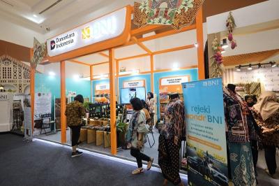 BNI Dorong UMKM Batik Mendunia Lewat Digitalisasi! 1 BNI Dorong UMKM Batik Mendunia Lewat Digitalisasi!