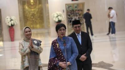 Momen Bersejarah: Destry Damayanti Resmi Gubernur BI! 1 Momen Bersejarah: Destry Damayanti Resmi Gubernur BI!