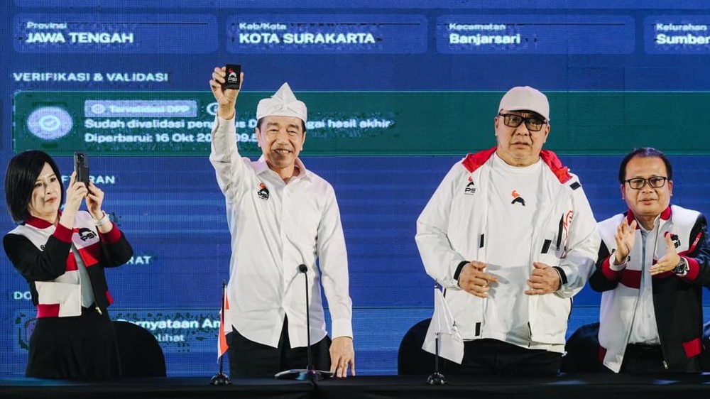 Sindiran Pedas PDIP Soal KTA PSI Jokowi 1 Sindiran Pedas PDIP Soal KTA PSI Jokowi